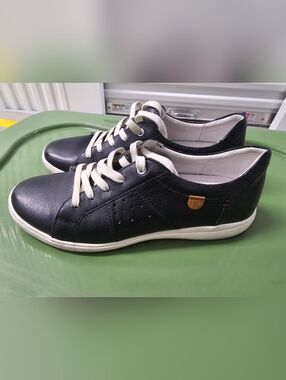 Josef Seibel Black Leather Shoes Sneakers Womens 40 EU 9-9.5 US New